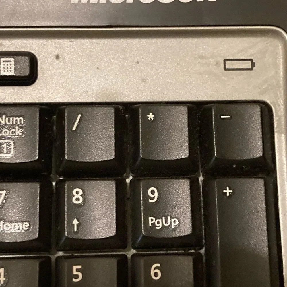 Microsoft Wireless Keyboard 6000 Version 3.0 UNTESTED